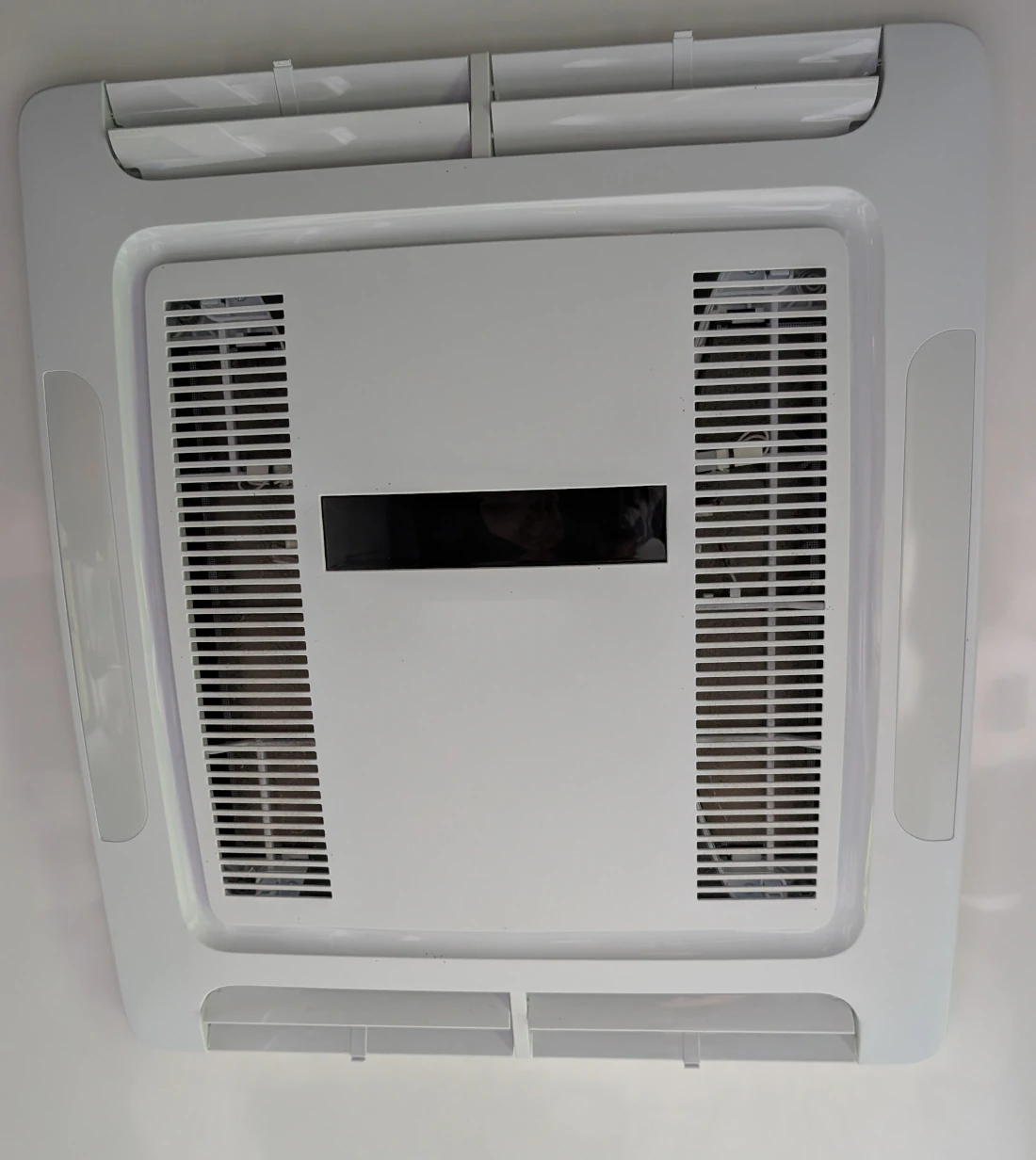 The Challenges of Running A/C Off-Grid in a Caravan